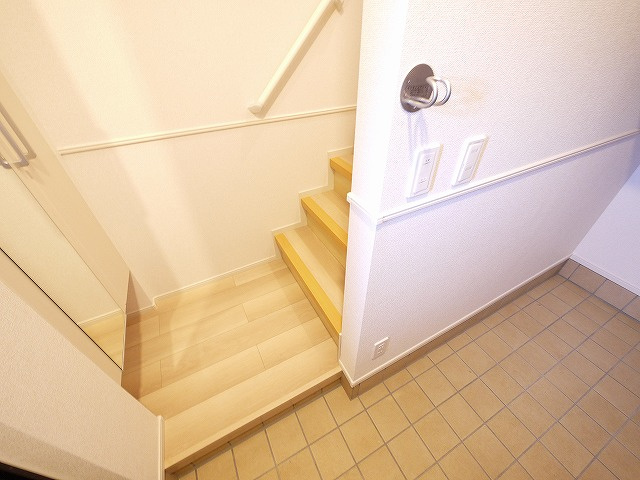 アネモスヒルズ天理Ⅰの玄関|きれいな玄関です