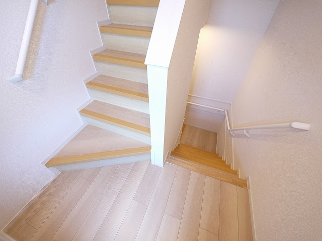 アネモスヒルズ天理Ⅰの玄関