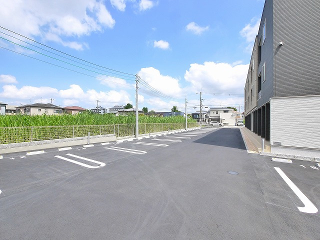 アネモスヒルズ天理Ⅰの駐車場|駐車場があるので、車を買う予定の方も安心です