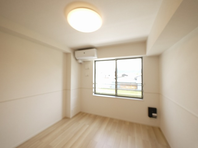 アネモスヒルズ天理Ⅰの寝室|落ち着いて過ごせるお部屋なので、寝室にいかがでしょうか