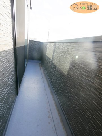 明石市二見町福里　中古戸建のバルコニー