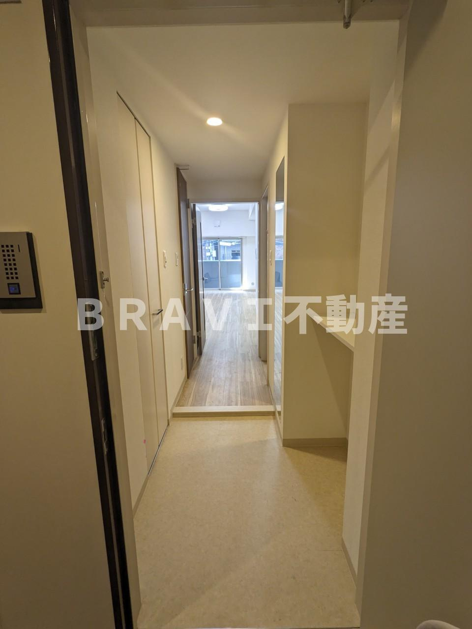 ラフィット松屋町 BRAVI不動産の玄関