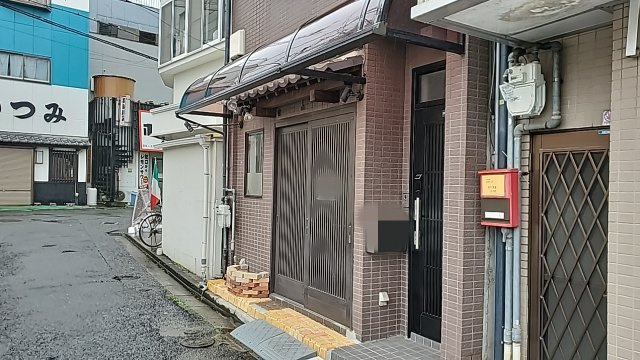 東大利店舗の外観