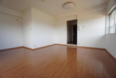 【居間・リビング】 | ベル・メール原田町 | リビング