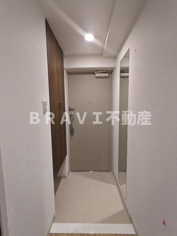 ラフィット松屋町 BRAVI不動産の玄関