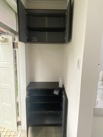 柴又5丁目貸家の収納|シューズボックス