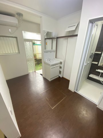 柴又5丁目貸家の居間・リビング