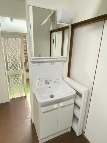 柴又5丁目貸家の洗面所