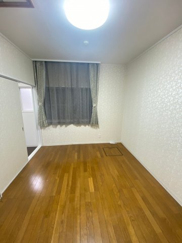 柴又5丁目貸家の寝室|2F洋室