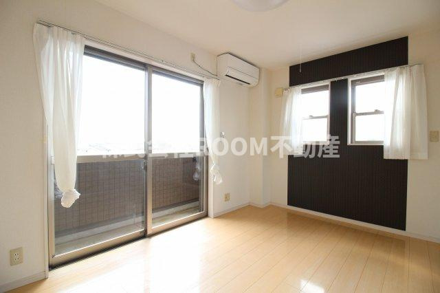 ネストプレイス金田の居間・リビング