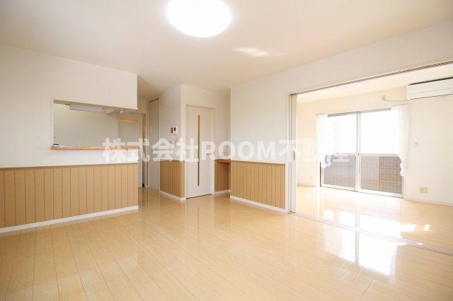 ネストプレイス金田の居間・リビング