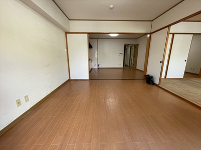 | メゾンイーストロード