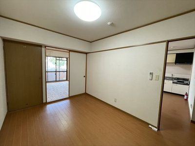  | メゾンイーストロード