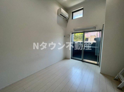 【洋室】 | リブルゾン | コンパクトで使いやすい洋室です