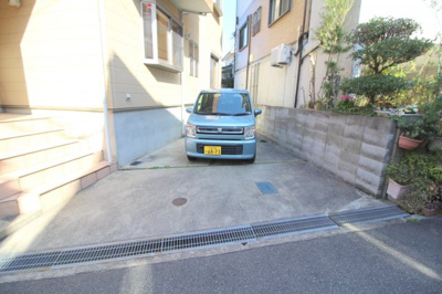 【駐車場】 | 栗ケ丘貸家