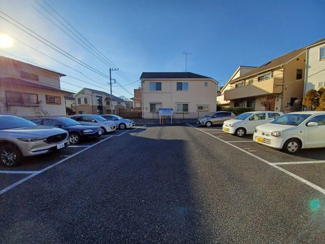 山王２１５駐車場