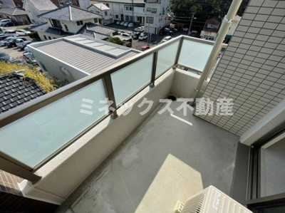 【玄関】 | Riviere Champ 宮田町 | 同タイプのお部屋の写真。現況を優先します。