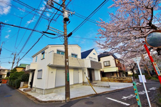 【前面道路含む現地写真】 | 前面道路含む現地写真です