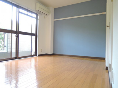 【寝室】 | ヴィラ・コジュカ | 同マンション別部屋