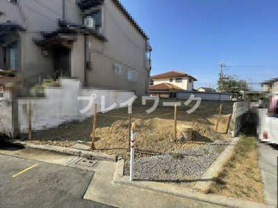 【前面道路含む現地写真】 | 土師小・道路幅6ｍ・建築条件なし・更地渡し・堺市中区土師町５丁 | 前面道路含む現地写真です