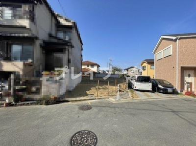 【前面道路含む現地写真】 | 土師小・道路幅6ｍ・建築条件なし・更地渡し・堺市中区土師町５丁 | 前面道路含む現地写真です