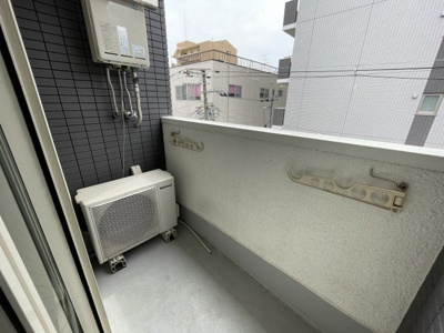 【バルコニー】 | パイン上新庄 | バルコニー付きです