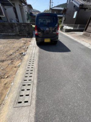 【前面道路含む現地写真】 | 高知市針木本町建築条件付き売り土地
