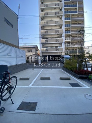 【駐車場】 | レジデンス大阪レトログラード | 駐車場あります♪