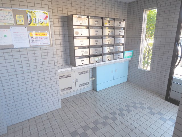 ヴェルデ東川口のエントランス