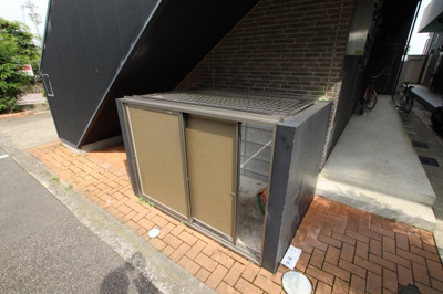 【その他共用部分】 | カーサブルーノ萩原天神 | 敷地内ゴミ捨場