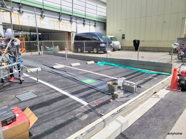 ソルテラスNAMBAサウスフィール　仲介手数料無料の駐車場