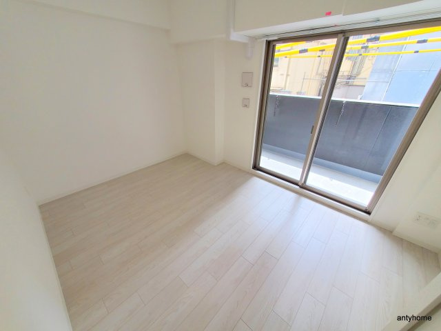 ソルテラスNAMBAサウスフィール　仲介手数料無料の洋室