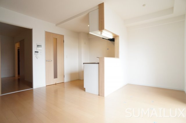 熊本市西区二本木２丁目の賃貸マンションの居間・リビング