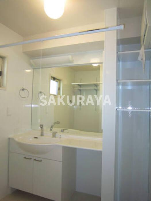 ライズの洗面所