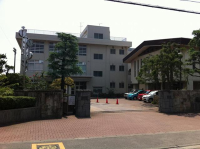 相模原市立田名中学校まで650ｍ