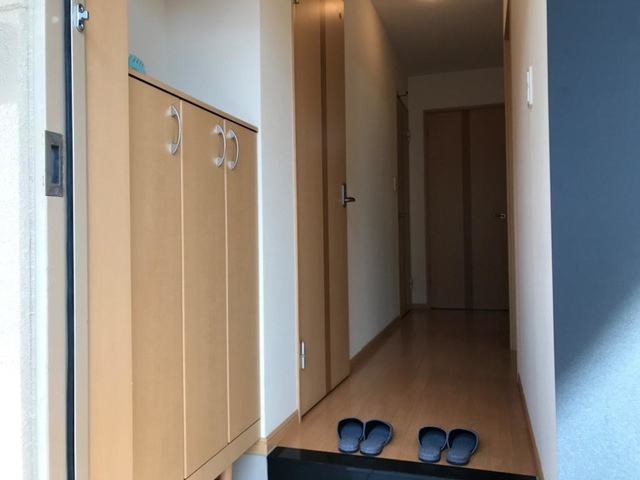 メゾンガイアの玄関