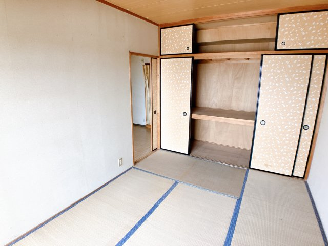 暁タウン西棟の和室