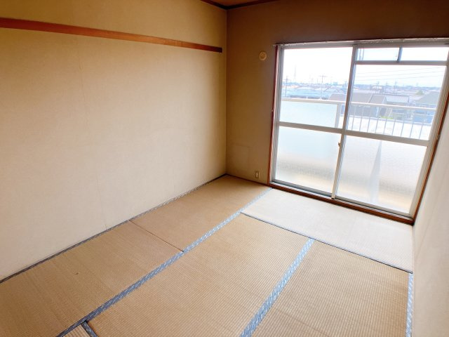 暁タウン西棟の和室