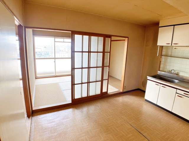 暁タウン西棟の内装