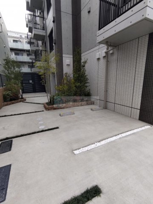 【駐車場】 | ウェルスクエアイズム池袋WEST