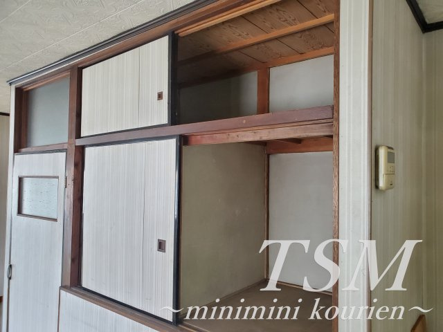 成田町店舗事務所の収納