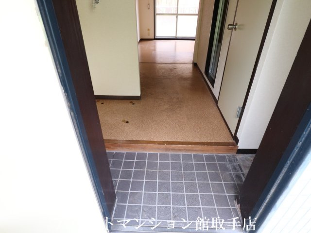 TNサニーハイツの玄関