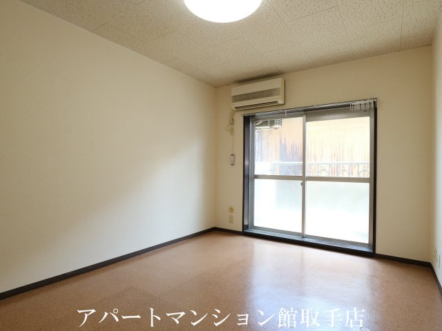 TNサニーハイツの居間・リビング