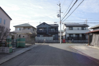 【前面道路含む現地写真】 | 約７．４ｍある広大な前面道路！