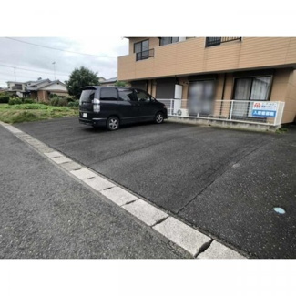 【駐車場】