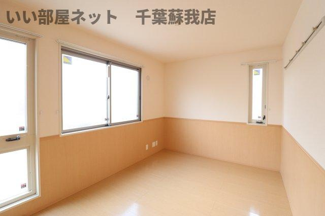 Ａｌｂｉｒｅｏ（アルビレオ）の洋室|広々とした洋室です