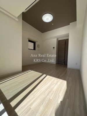 【洋室】 | ラピーヌ南堀江レジデンス | エアコン付き！7帖の南向きのお部屋です♪日当たり抜群！