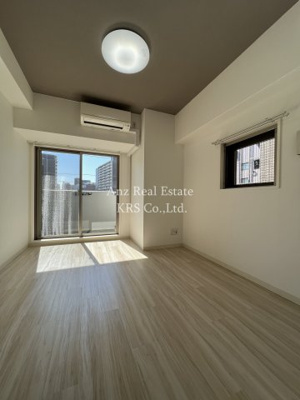 【洋室】 | ラピーヌ南堀江レジデンス | 2面採光♪明るいお部屋です♪エアコン、照明付き！