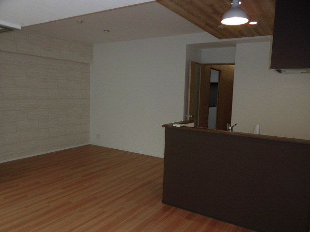 大阪市天王寺区上本町５丁目の賃貸マンションの内装