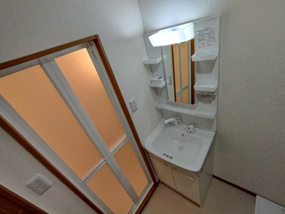 【洗面所】 | 湊川マンション311 | 広い洗面スペース